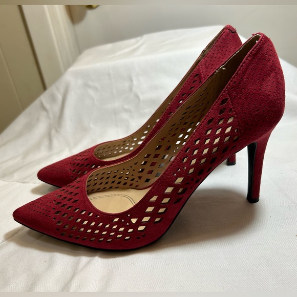 Unisa Red,Velvety,Cut-Out,Size 8M Stiletto Heel - Picture 2 of 11